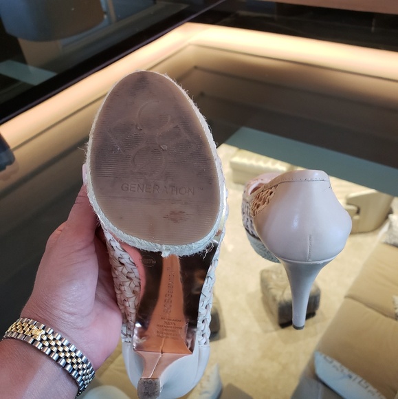 BCBG Generation Heels - Picture 4 of 4
